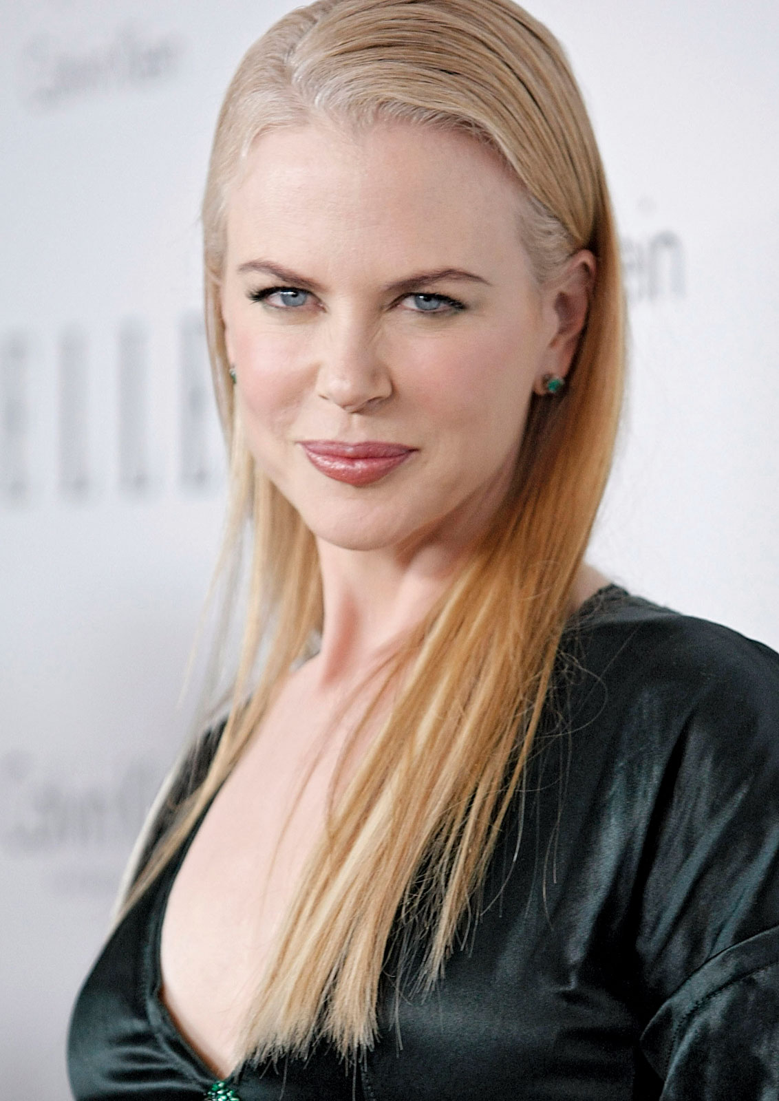 Photo Studio 308 What Colors to Wear for Your Skin Tone Nicole Kidman