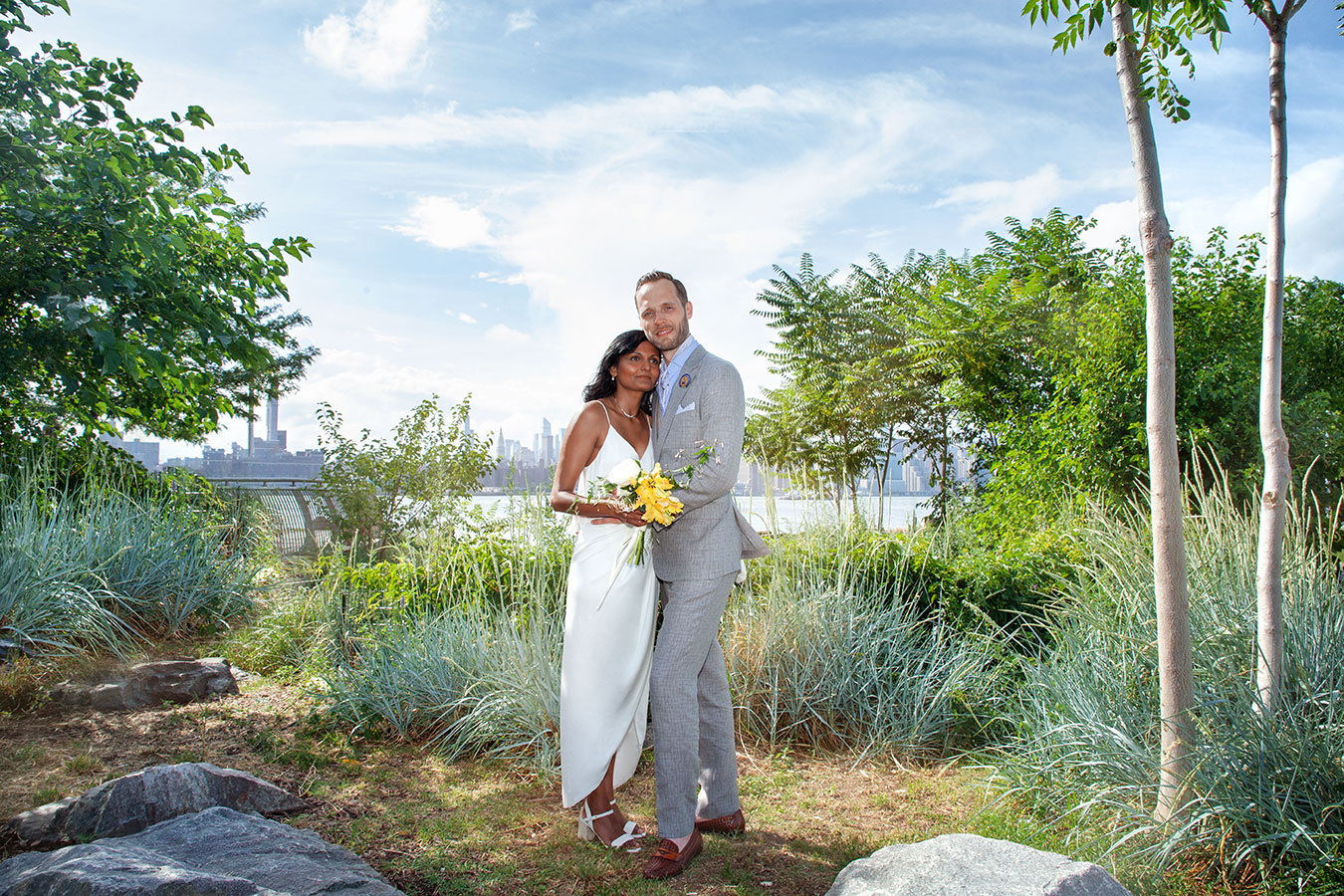 Photo Studio 308 Nayomi & Joeri Wedding photographer nyc at Bushwick Inlet park 2021