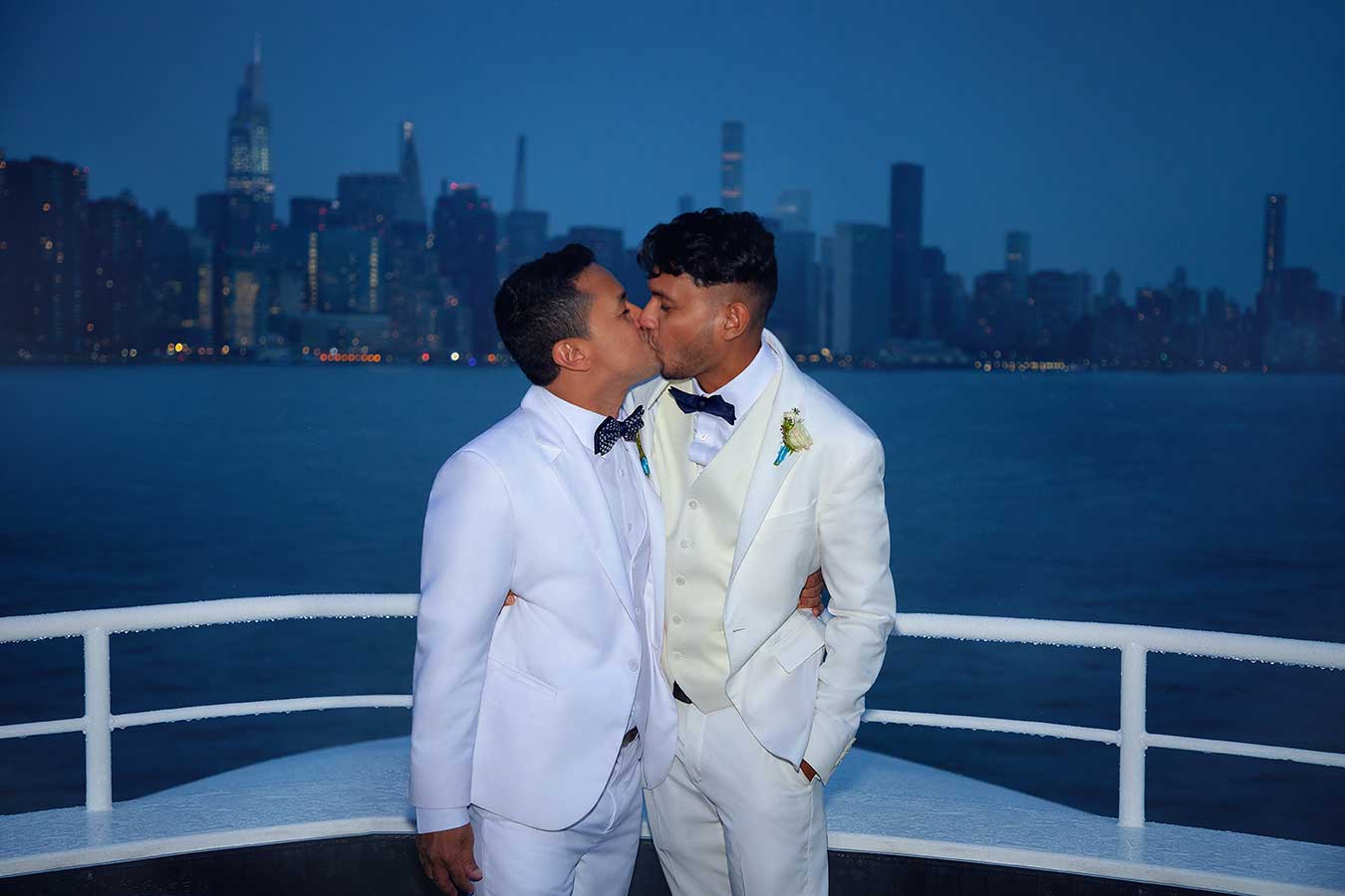 Photo Studio 308 Wedding Photographer nyc Aqua Azul Yacht