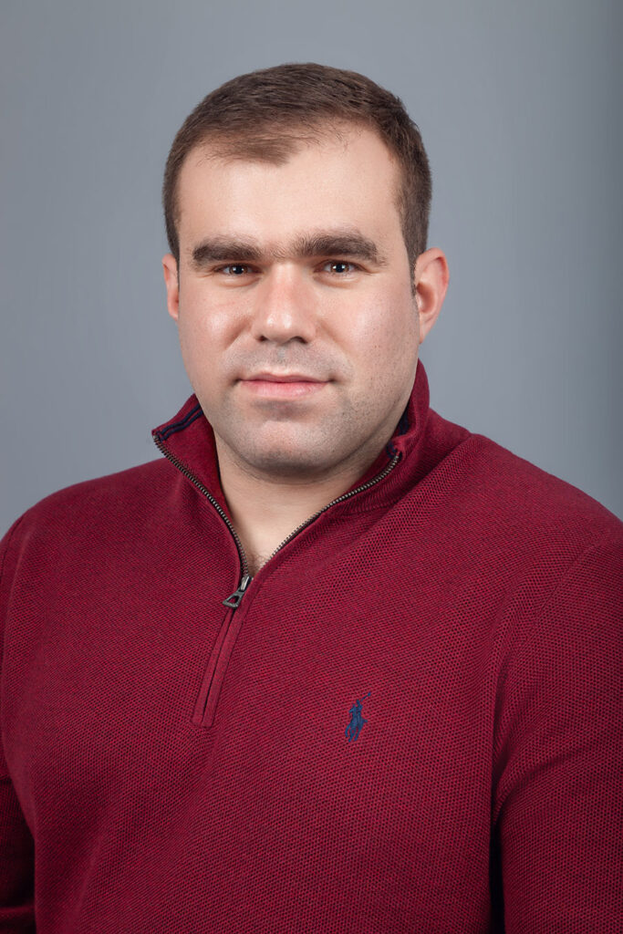 Photo Studio 308 LinkedIn profile picture tips