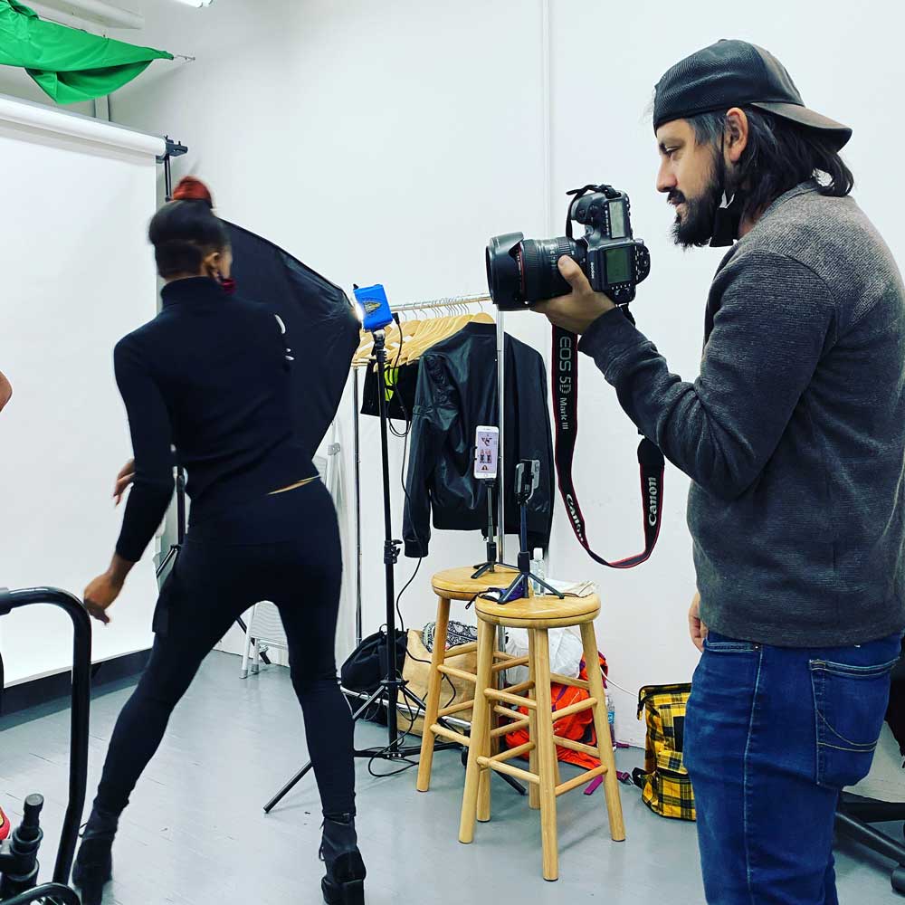 Photo Studio 308 in NYC featuring natural light, seamless backdrops, and pro lighting for all shoot types.